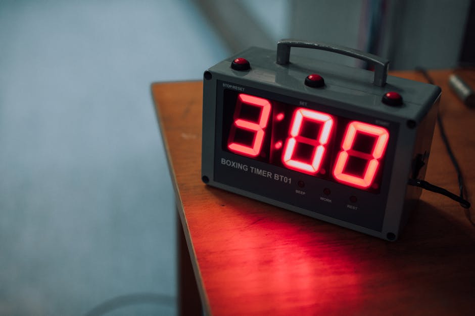 Digital boxing timer set to 3 minutes